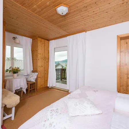 One-bedroom Nussdorf am Attersee